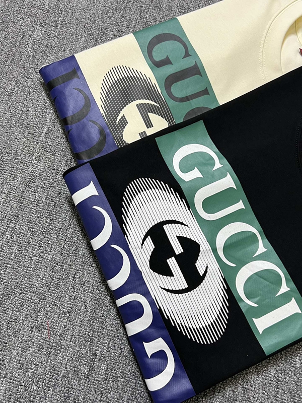 ブランドTシャツ角部分ディテール